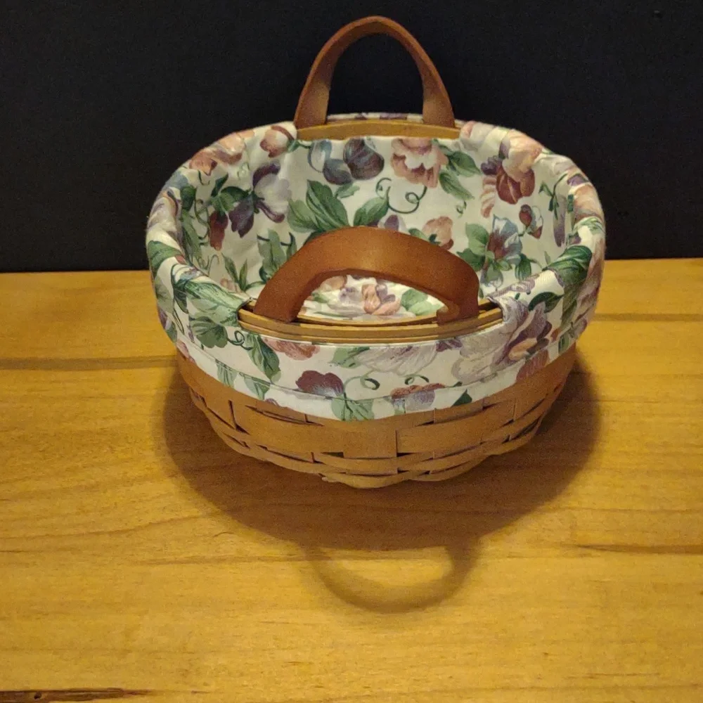 Vintage 1998 Longaberger Round 21